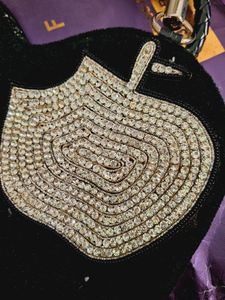 Velvet ⚫️ Black Apple💎 Design Purse 👛