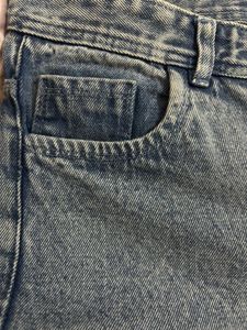 Light blue wash trendy denim jeans