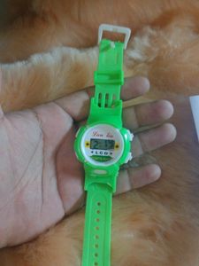 Kids Watch Girls Watch