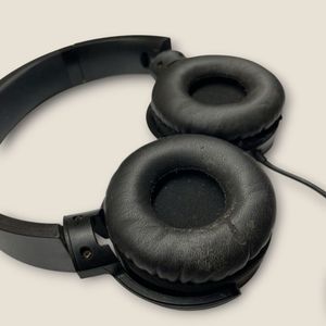 Used Boult Q2 Over-Ear Headphones - Black