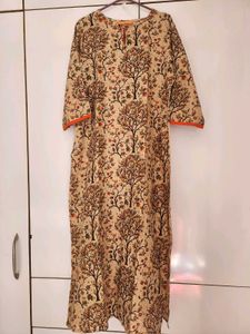 complete kurta set with plaso and dupatta