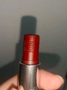 Givenchy Rouge Grenat