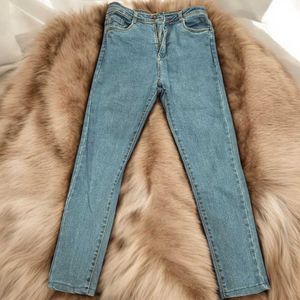 Light Wash Denim Jeans