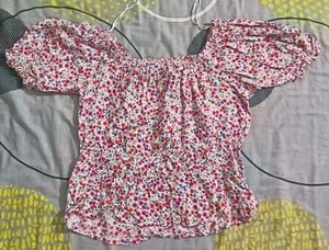 Floral Print Puff Sleeve Top