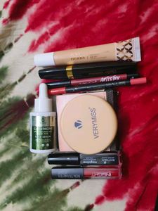 Fully Covered Makeup Products Sets