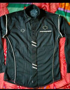 Black Shirt 🖤🖤 Medium Size