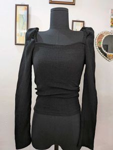 Chic Black Puff Sleeve Top