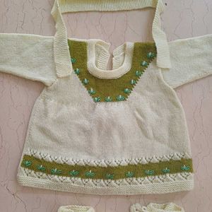 Brand New Handmade Knitted Baby Set - Adorable!