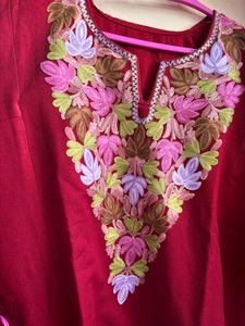 Kashmari Embroidered Kurta Set