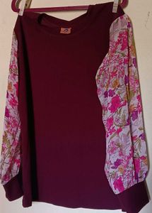 Jeans and trendy top for Women