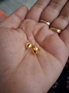 Beautiful New Big Size Dimond Cut Studs