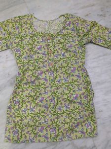 Floral Print Kurti Top