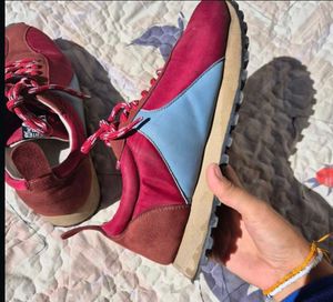 SEOUL SCARLET THEATER SNEAKERS