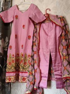 Embroidered Pink Kurta