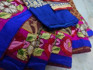 flower 🌹 border heavy saree with blouse