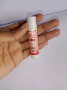 Pond&#39;s BB Cream &amp; WishCare Lip Balm