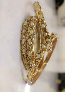 Red &amp; Gold Bangle Set
