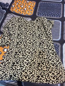 Patterned top (self stitched)