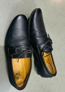 RK Shoe Co. Black Loafers