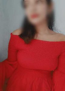 Atraenta Red Off-Shoulder Ruffle Top