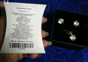 AVON Never Used Pendent Set