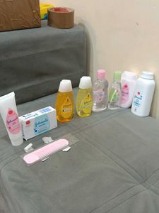 Johnson&#39;s Baby Gift Set all item on date