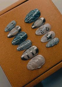 Custom Nails