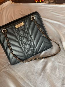 Black Hand Bag(uae)