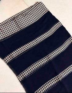 Navy Blue &amp; White Checked Saree With Blouse