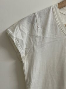 Basic White Tshirt In Size Small