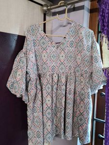 Patterned Short Sleeve Top