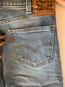 Levi’s Ripped Light Wash Jeans
