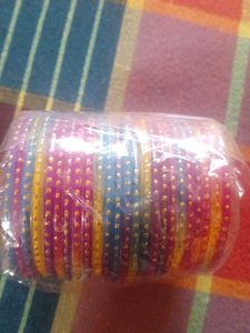 Multicolour Glass Bangle Set