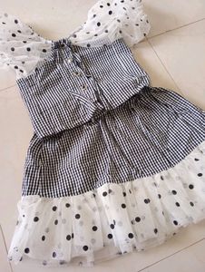 KIDS DRESS🖤🌼