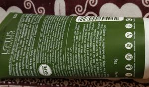 LOTUS Botanicals Sunscreen SPF 50 PA+++