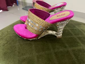 New Pink &amp; Gold Embellished Heels With Sticker