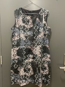 Abstract Print Sleeveless Dress