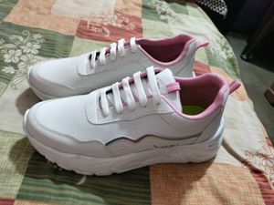 sports shoes
