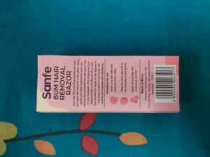 Sanfe Razor &amp; Nailpaints (2) Combo