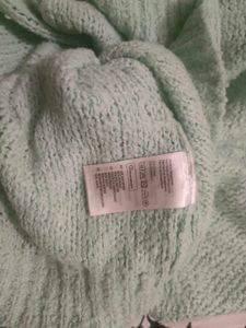 Good Condition H&amp;M Sweater For A Cheap Price 🔥