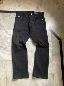 Levis Black Denim Jean Straight Fit