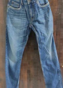 FLYING MACHINE JEANS.... 32 size