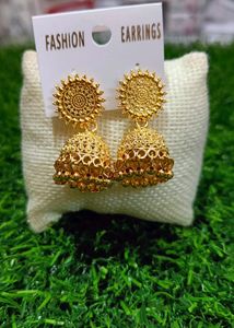 Golden Jhumka