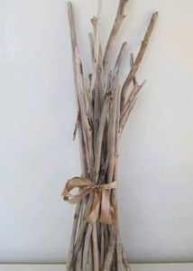 White Aakda Sticks