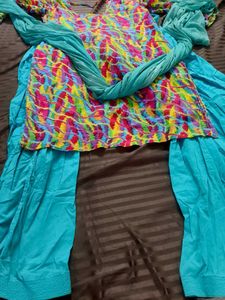 Salwar Suit With Duppata For Donation