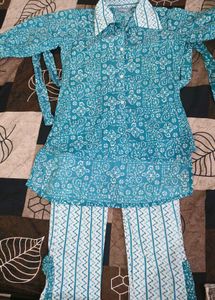 Patterned Blue Shirt