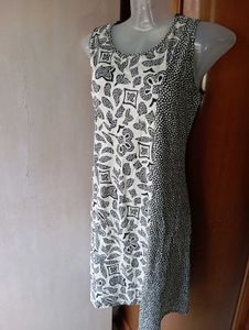 Patterned Sleeveless Dress