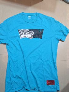 Levi's Graphic Tee