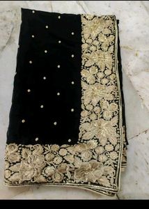 Black Saree 🖤 ...with Beautiful Border😍 💫