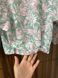 SUMMER TOP